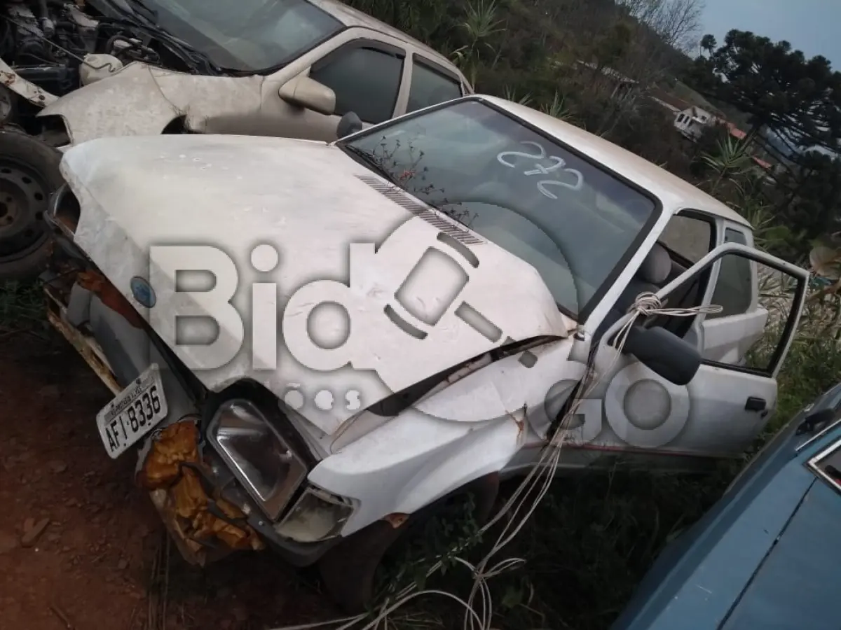 LOTE 272 - SUCATAS AUTOMOTIVAS