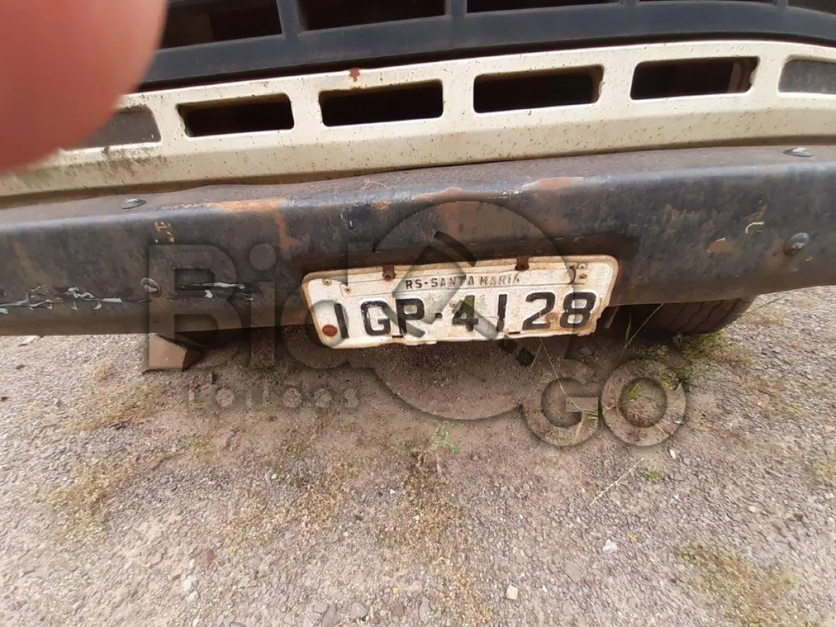 LOTE 005 - CAMINHONETE GM/CHEVROLET D20 Ano/modelo: 1988/1988