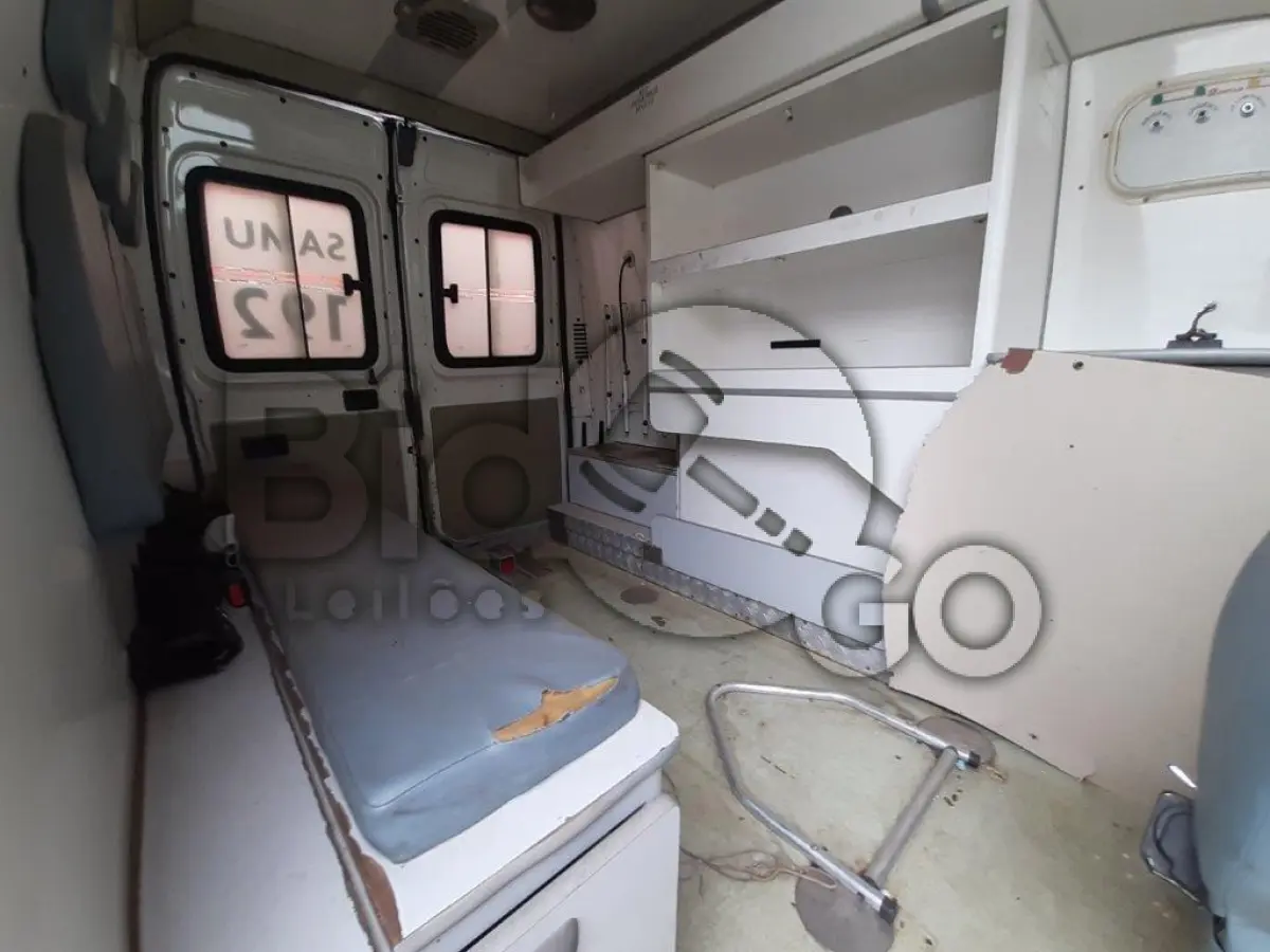LOTE 032 - CAMIONETE FIAT/DUCATO MC ONTANAMB Ano/modelo: 2010/2011 