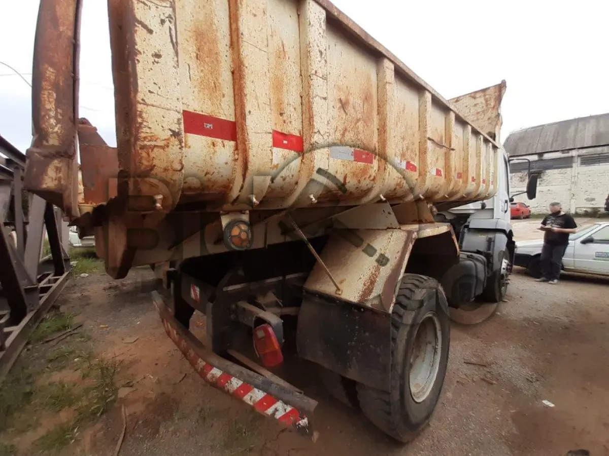 LOTE 049 - CAMINHÃO VW/15.180 CNM Ano/modelo: 2007/2008