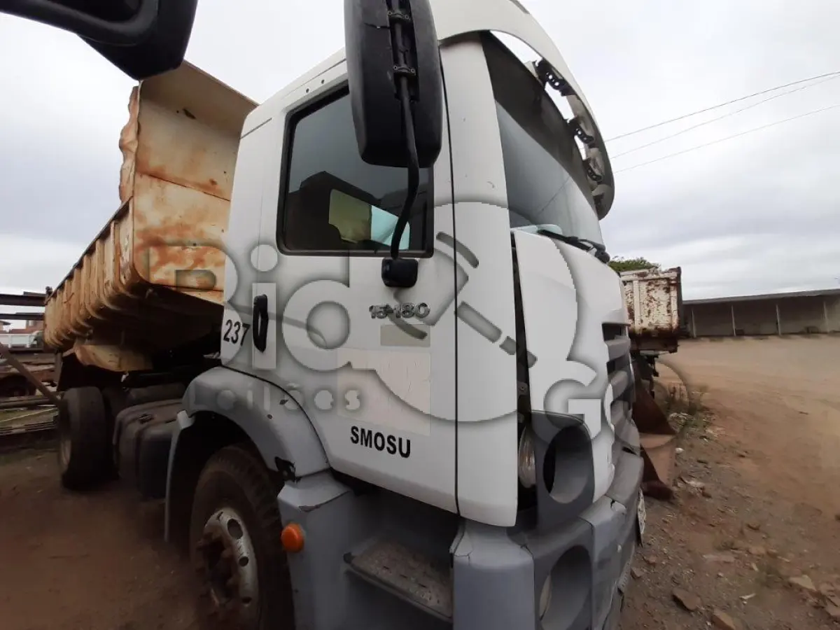 LOTE 048 - CAMINHÃO VW/15.180 CNM Ano/modelo: 2007/2008