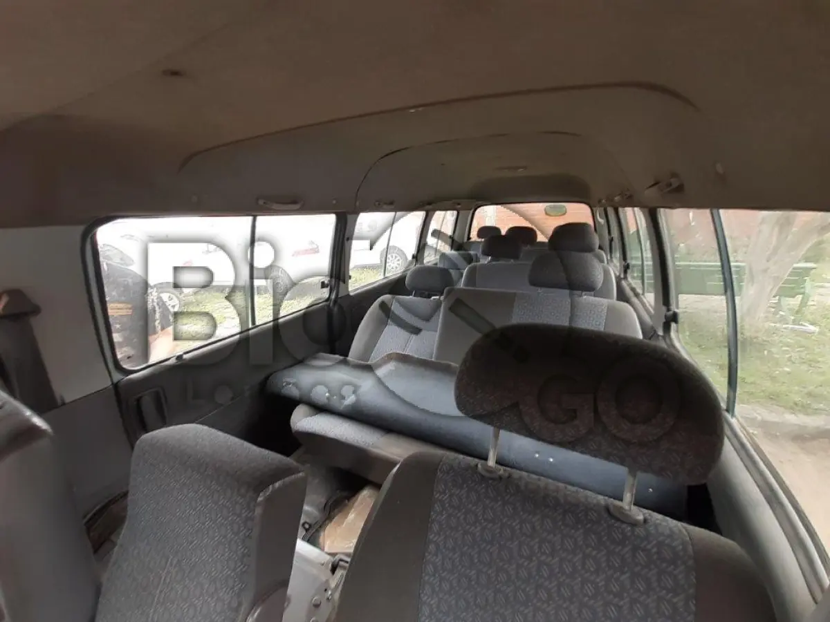 LOTE 053 - MICROÔNIBUS I/KIA BESTA GS GRAND Ano/modelo: 2004/2004