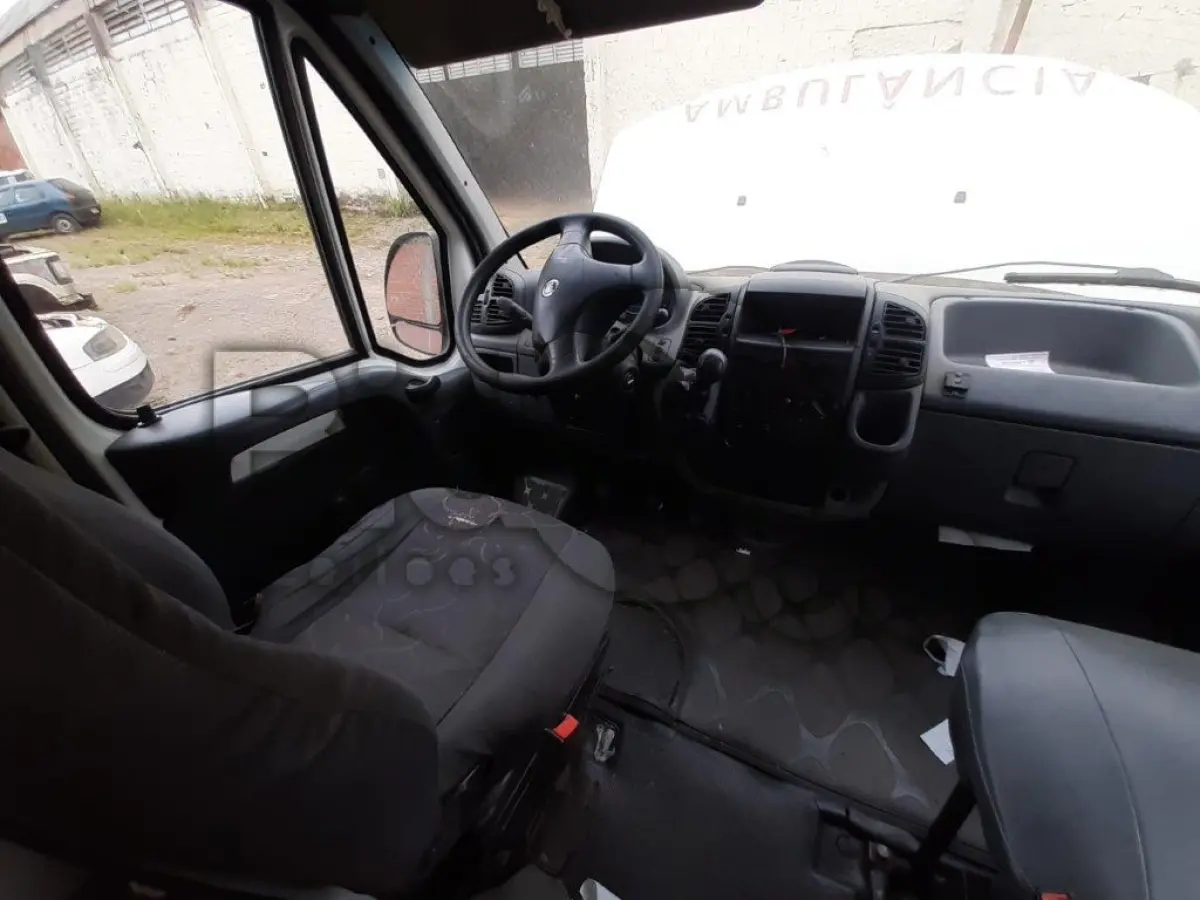 LOTE 032 - CAMIONETE FIAT/DUCATO MC ONTANAMB Ano/modelo: 2010/2011 