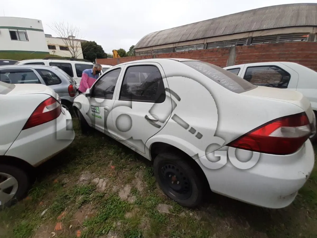 LOTE 035 - AUTOMÓVEL CHEVROLET/PRISMA 1.4L LT Ano/modelo: 2011/2012