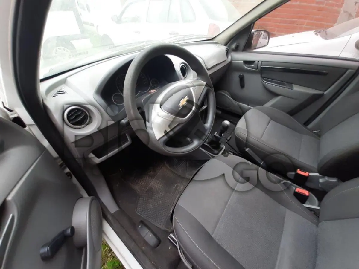 LOTE 035 - AUTOMÓVEL CHEVROLET/PRISMA 1.4L LT Ano/modelo: 2011/2012