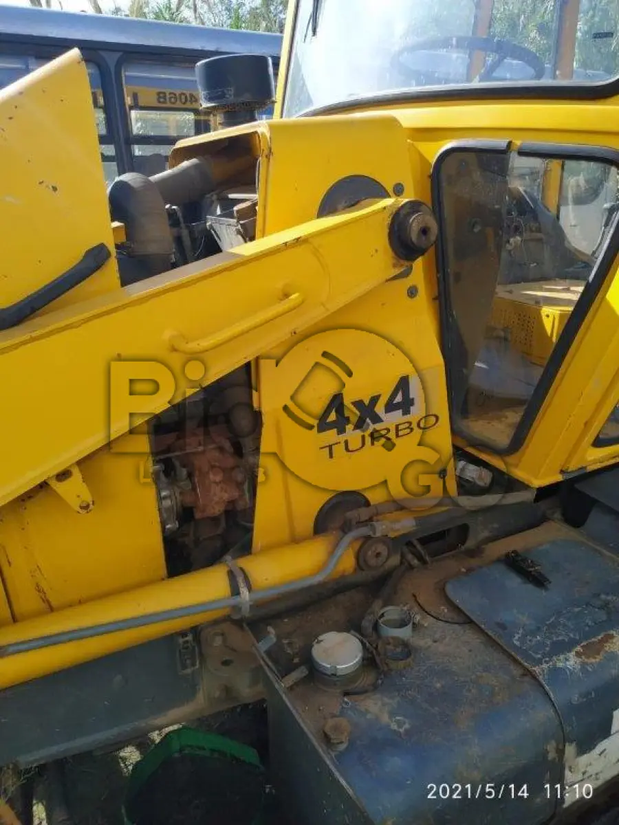 LOTE 020 - RETROESCAVADEIRA RANDON RK 406B