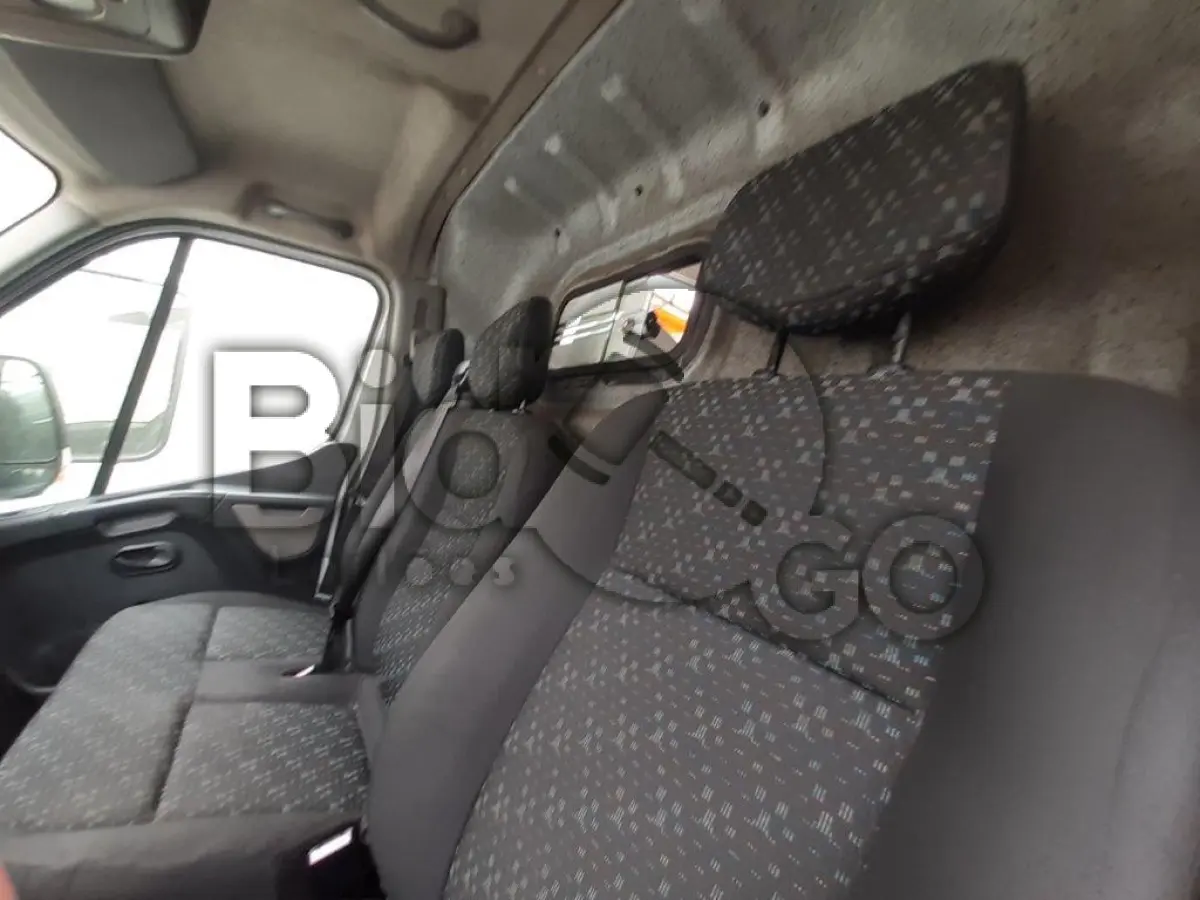 LOTE 031 - CAMINHONETE RENAULT/MASTER MARIMAR A Ano/modelo: 2013/2014