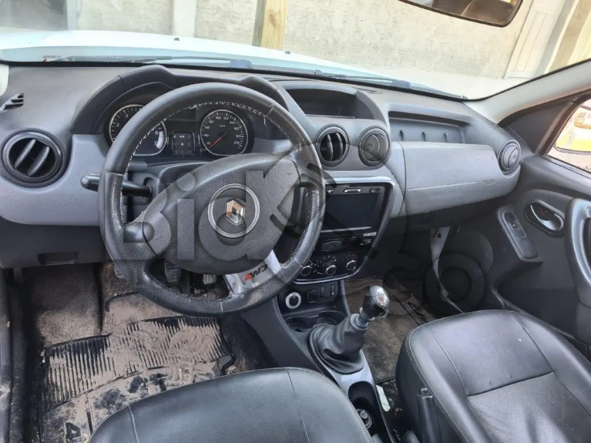 LOTE 010 - RENAULT/DUSTER 20 D 4X4, Fab/Mod: 2013/2014