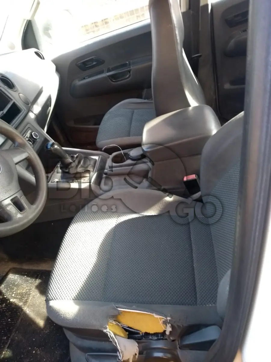 LOTE 013 - CAMINHOTE/AMAROK/CABINE DUPLA, 4X4, ANO 2012