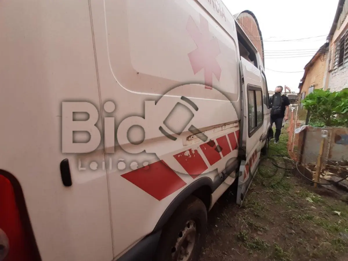 LOTE 030 - CAMINHONETE RENAULT/MASTER ALTECHAMB Ano/modelo: 2009/2010