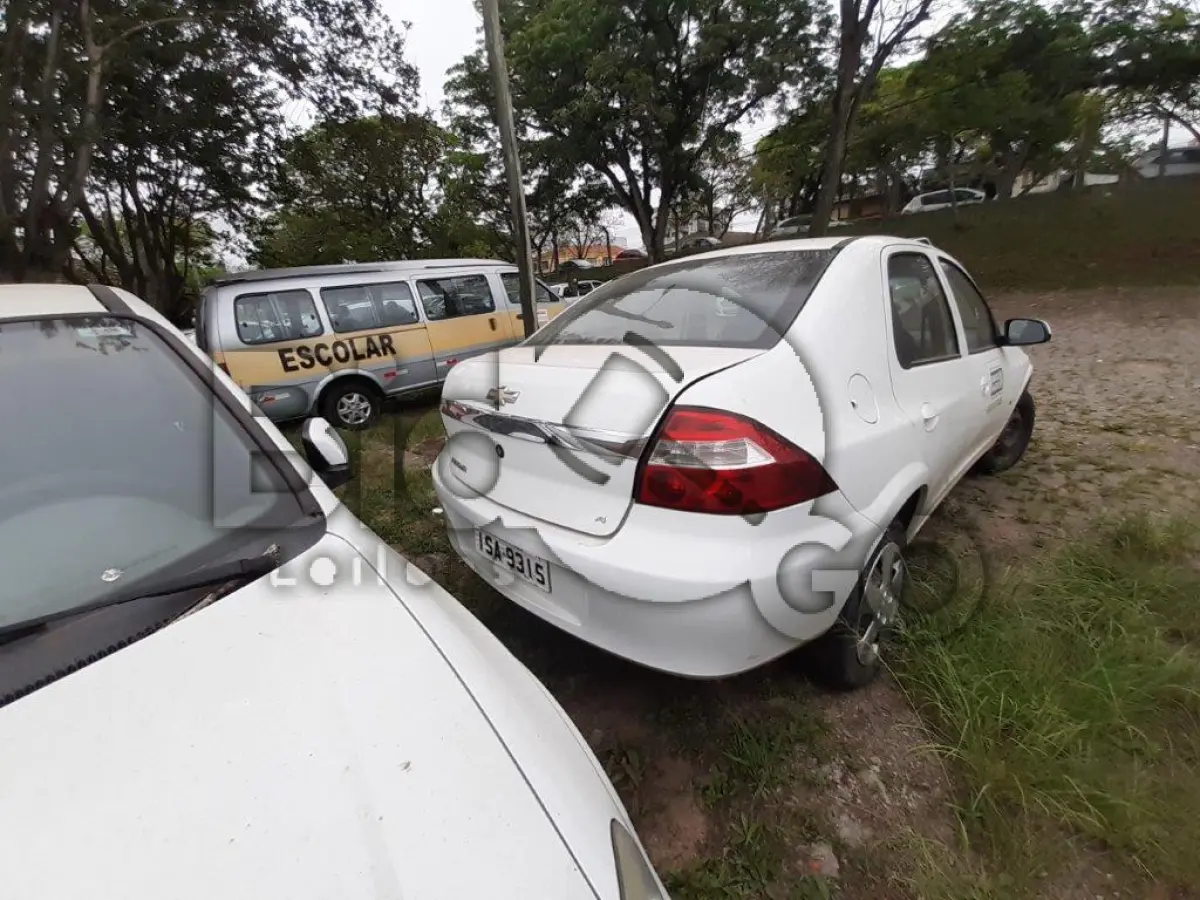 LOTE 051 - AUTOMÓVEL CHEVROLET/PRISMA 1.4L LT Ano/modelo: 2011/2012