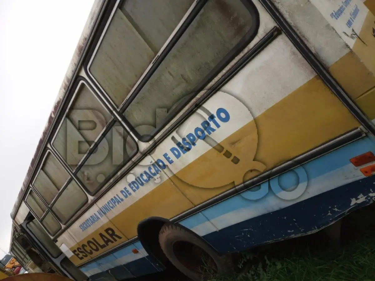 LOTE 005 - ÔNIBUS FORD/B 12000