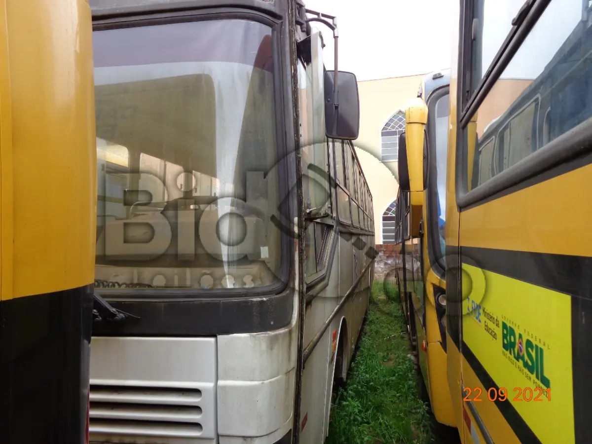 LOTE 014 - ONIBUS M. BENZ 1318, PLACA: KNG 3773 145CV
