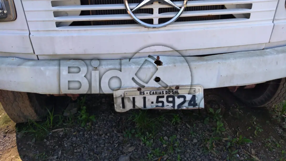 LOTE 015 - Caminhão M.BENZ/L 608 D, Ano/modelo: 1985/1986