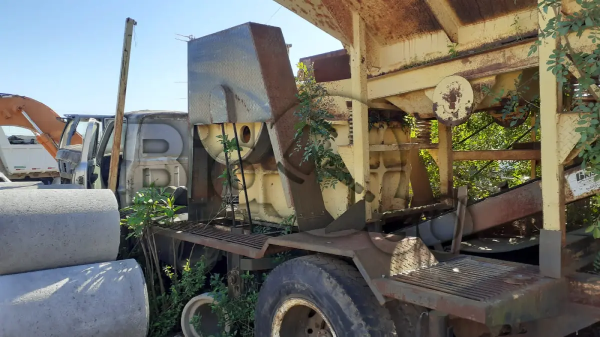 LOTE 001 - CAMINHÃO FORD 14000
