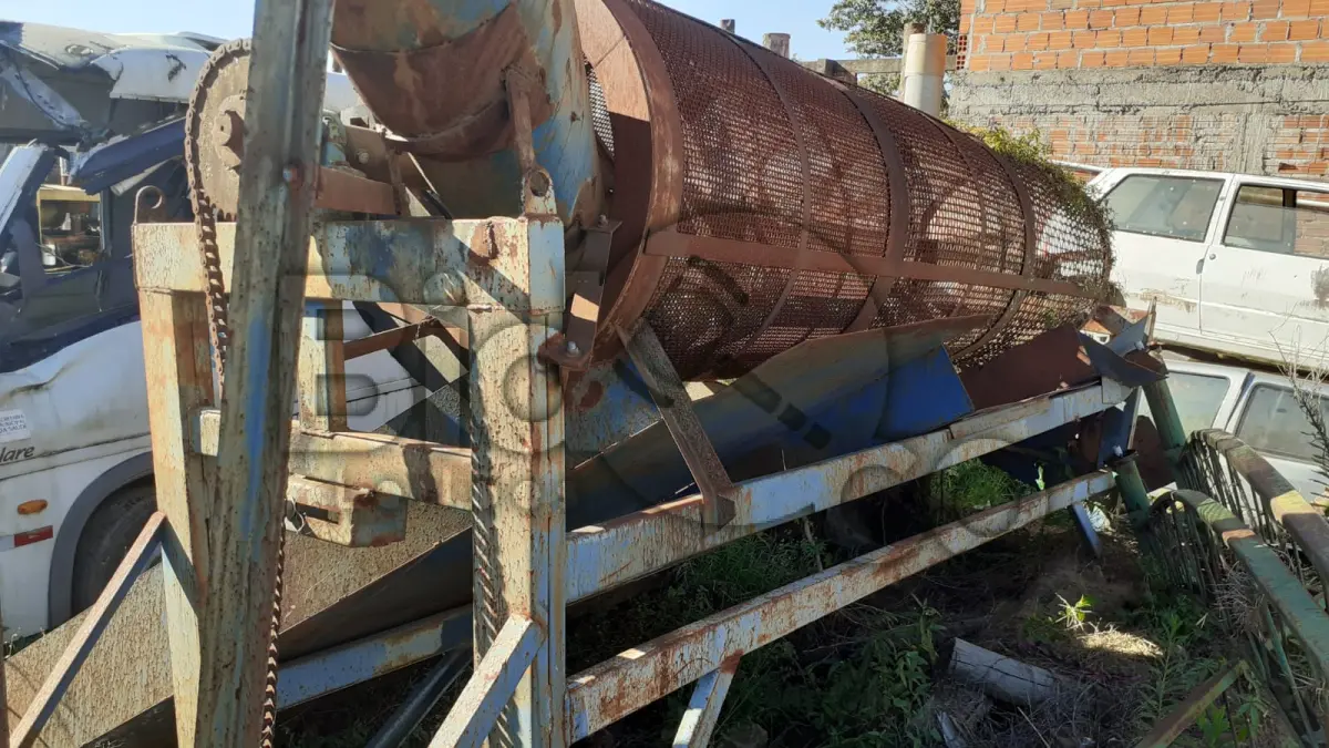 LOTE 020 - PENEIRA GIRATÓRIA