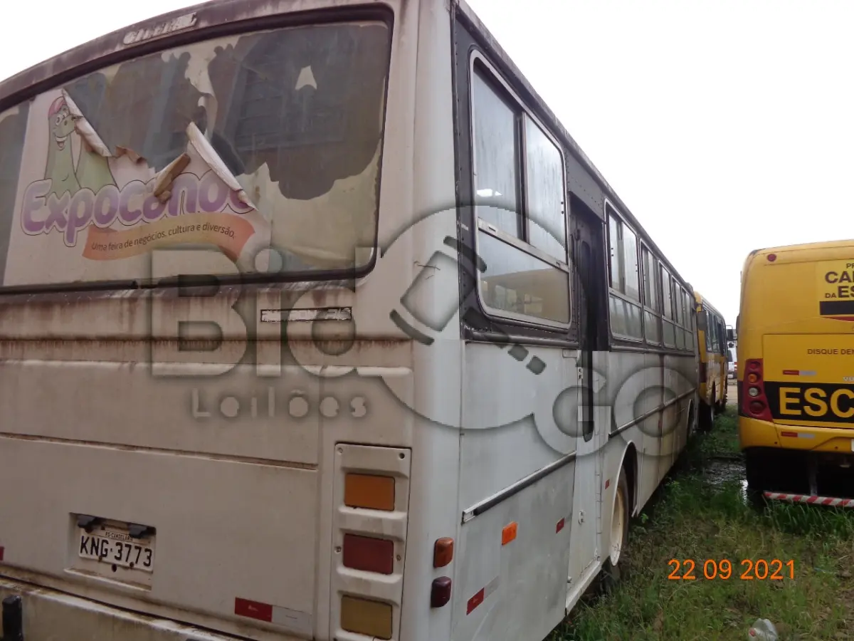 LOTE 014 - ONIBUS M. BENZ 1318, PLACA: KNG 3773 145CV