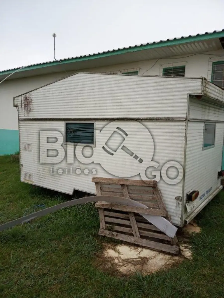 LOTE 006 - REBOQUE M. TRAILER ANDORINHA