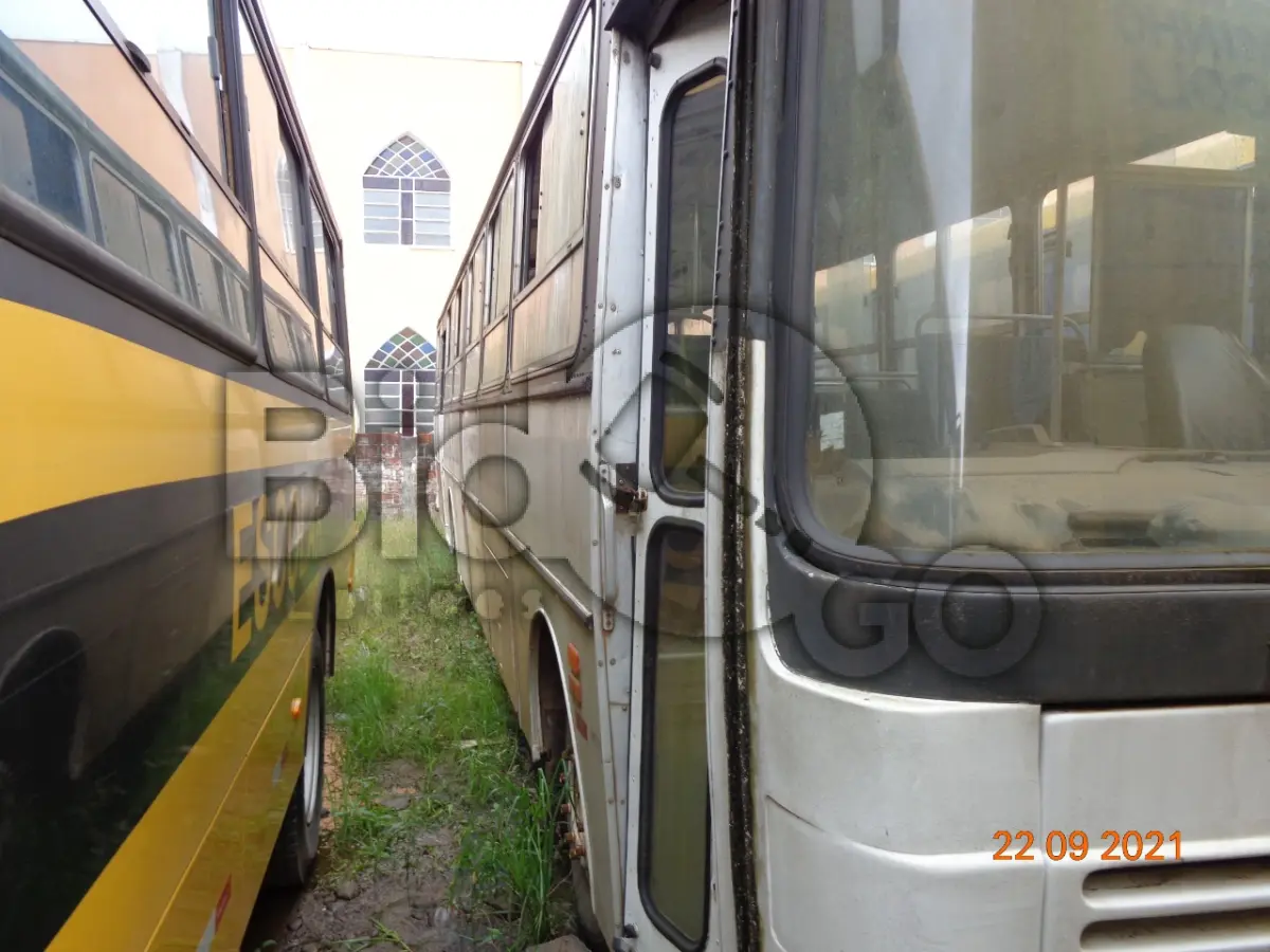 LOTE 014 - ONIBUS M. BENZ 1318, PLACA: KNG 3773 145CV