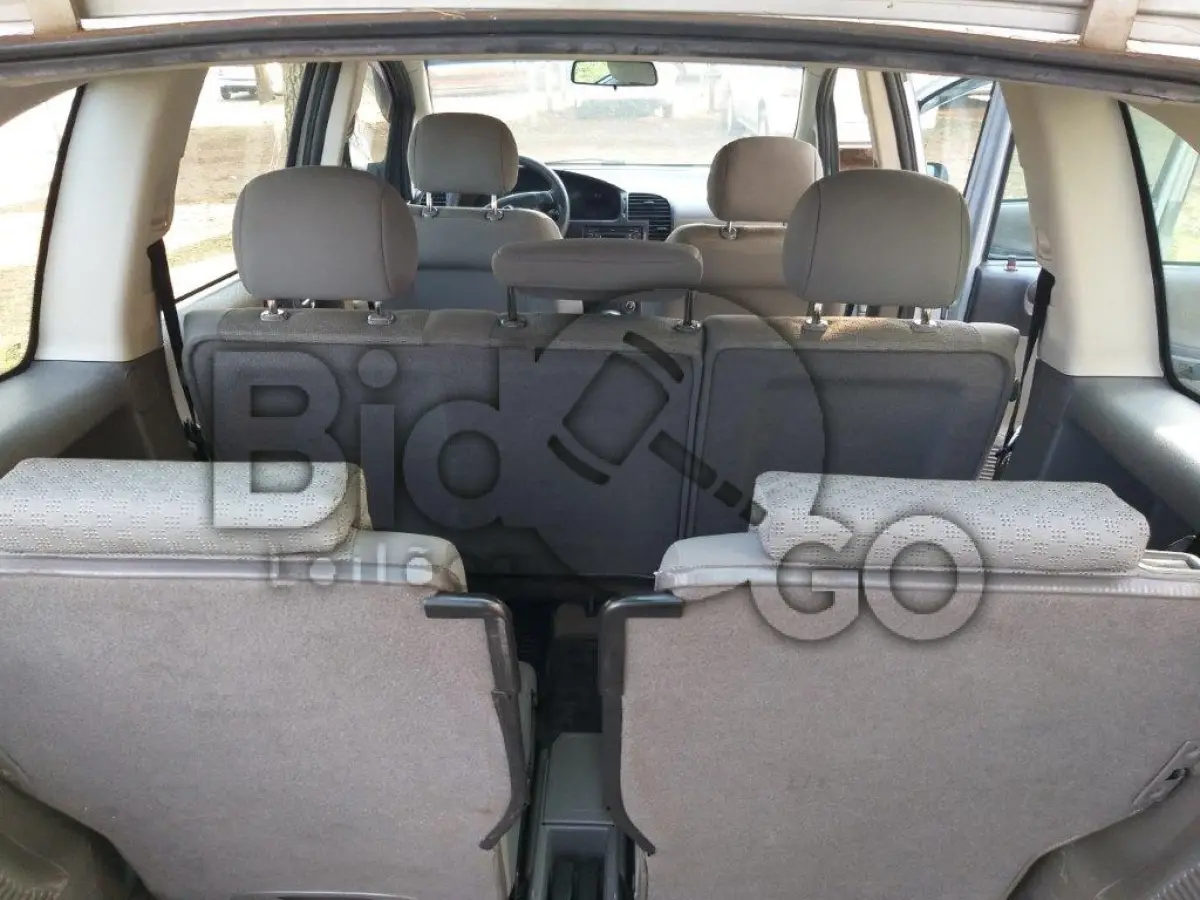LOTE 003 - AUTOMÓVEL GM ZAFIRA EXPRESS 2.0 - ANO 2011