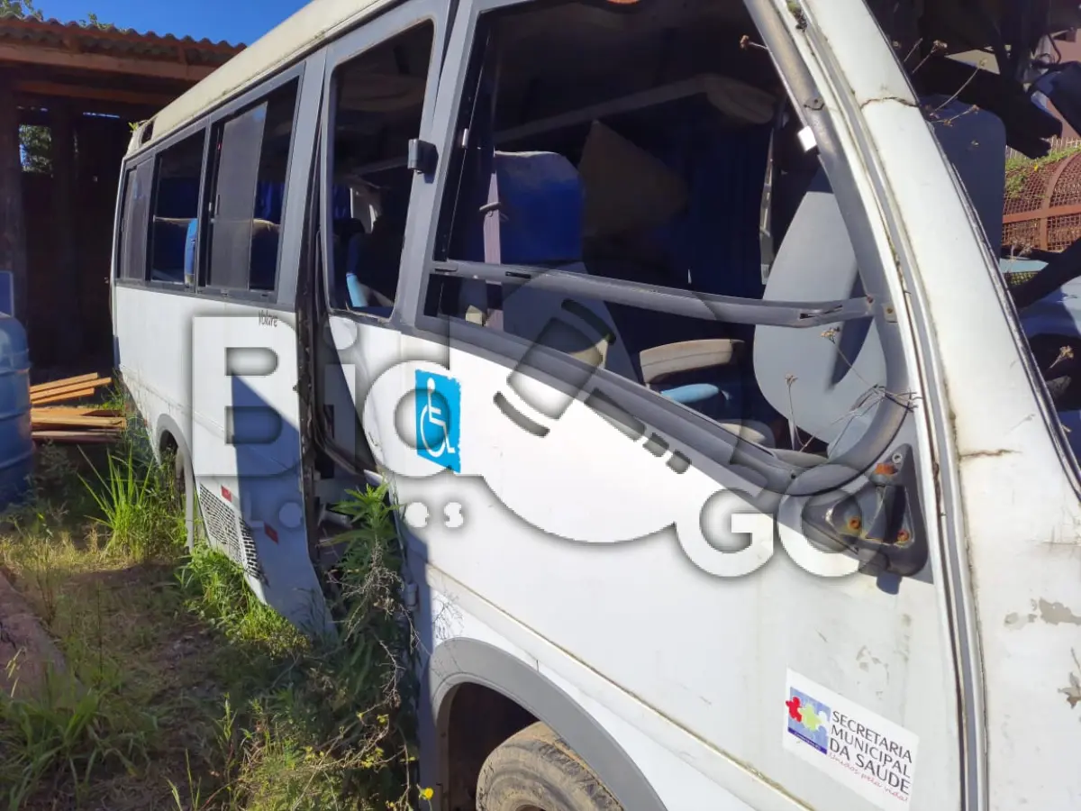LOTE 008 - MARCOPOLO VOLARE/MICROONIBUS 16 PASSAGEIROS, ANO/MODELO 2010