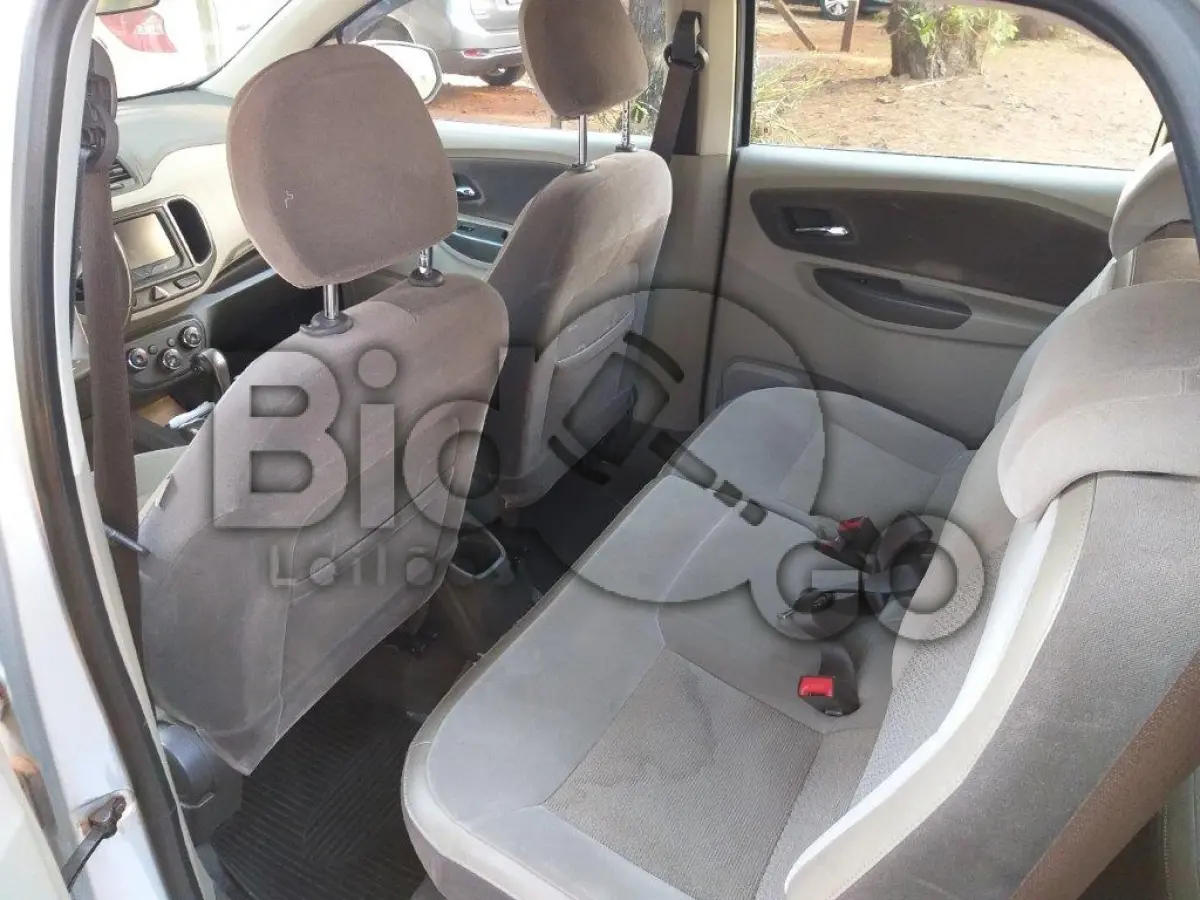 LOTE 004 - AUTOMÓVEL GM SPIN LTZ - 5 PORTAS, 7 LUGARES