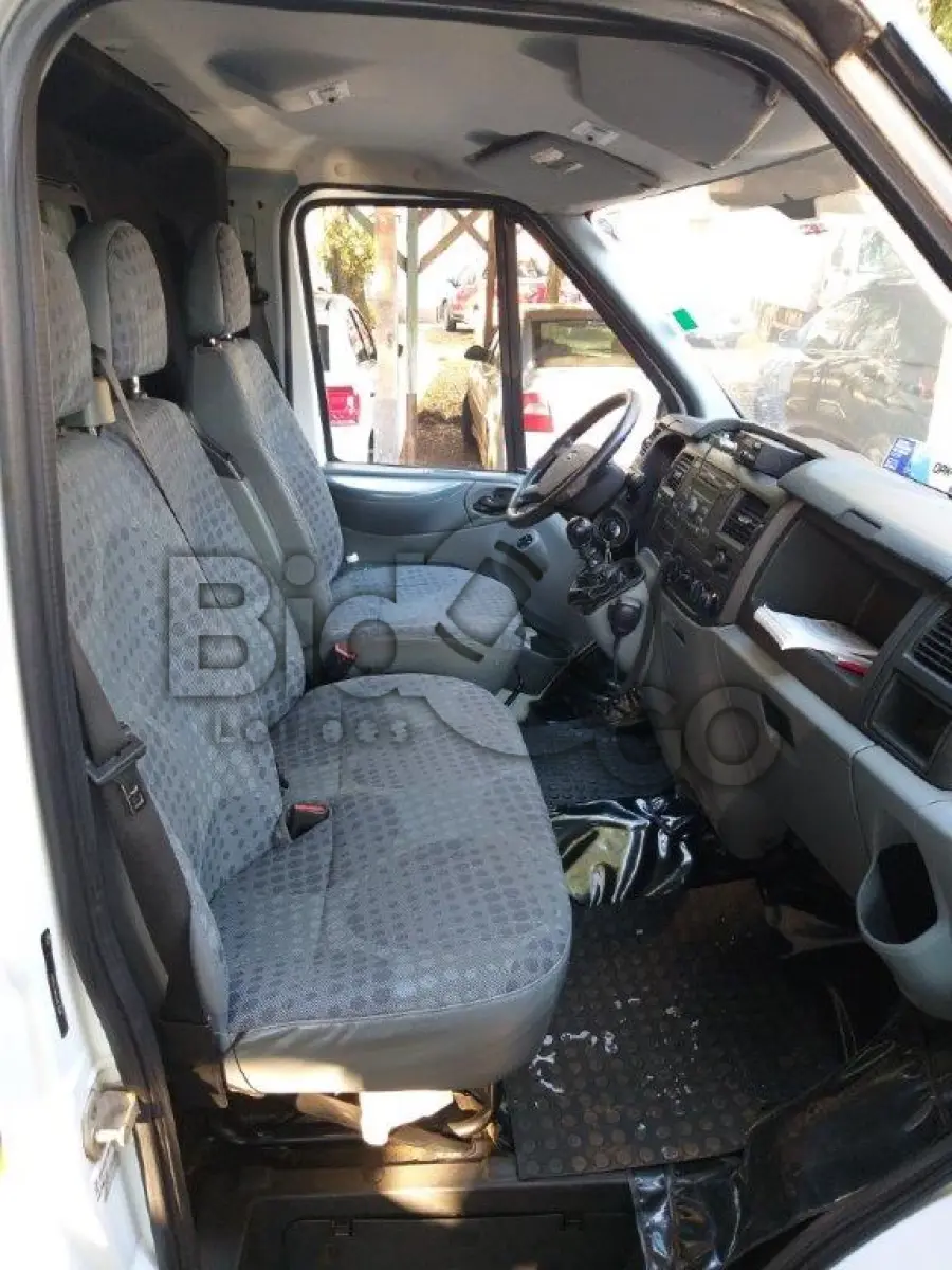 LOTE 007 - AMBULÂNCIA FORD TRANSIT TCA AMB - ANO/MODELO 2012 -
