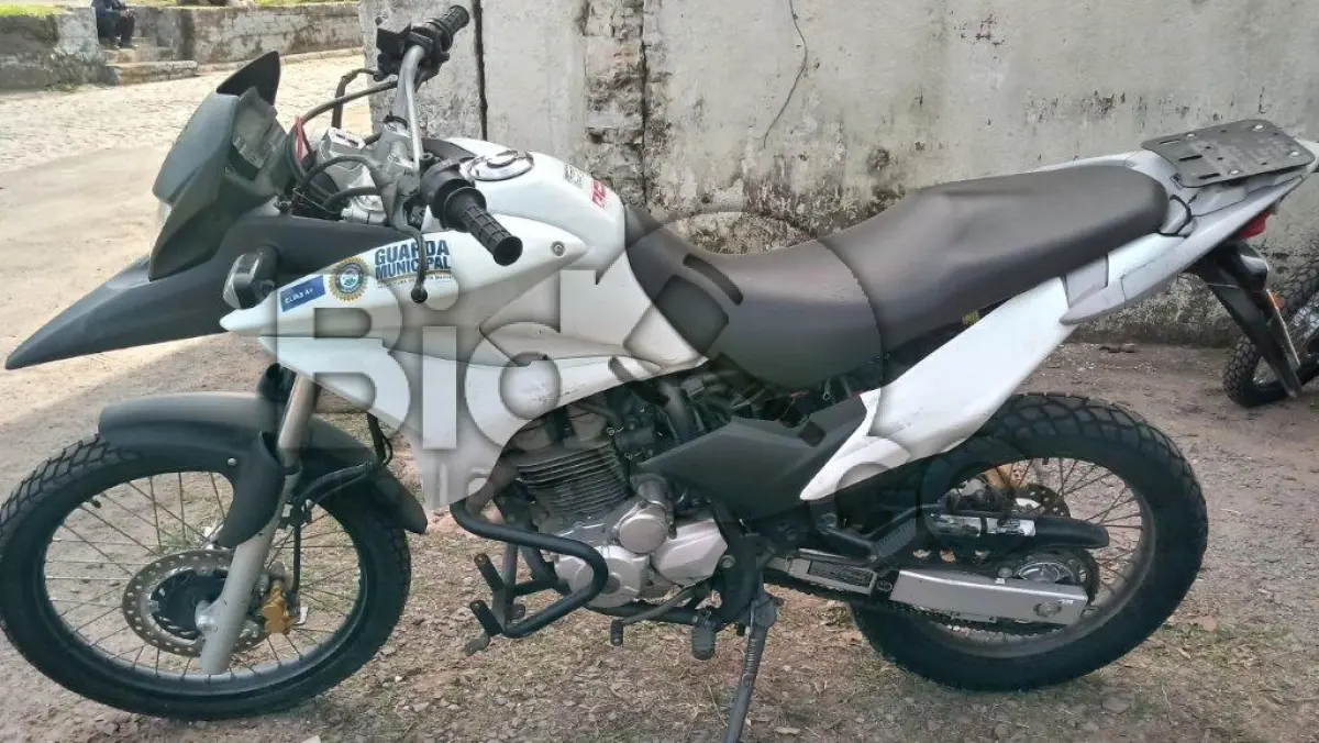 LOTE 021 - Motocicleta HONDA/XRE 300, Ano/modelo: 2012/2012