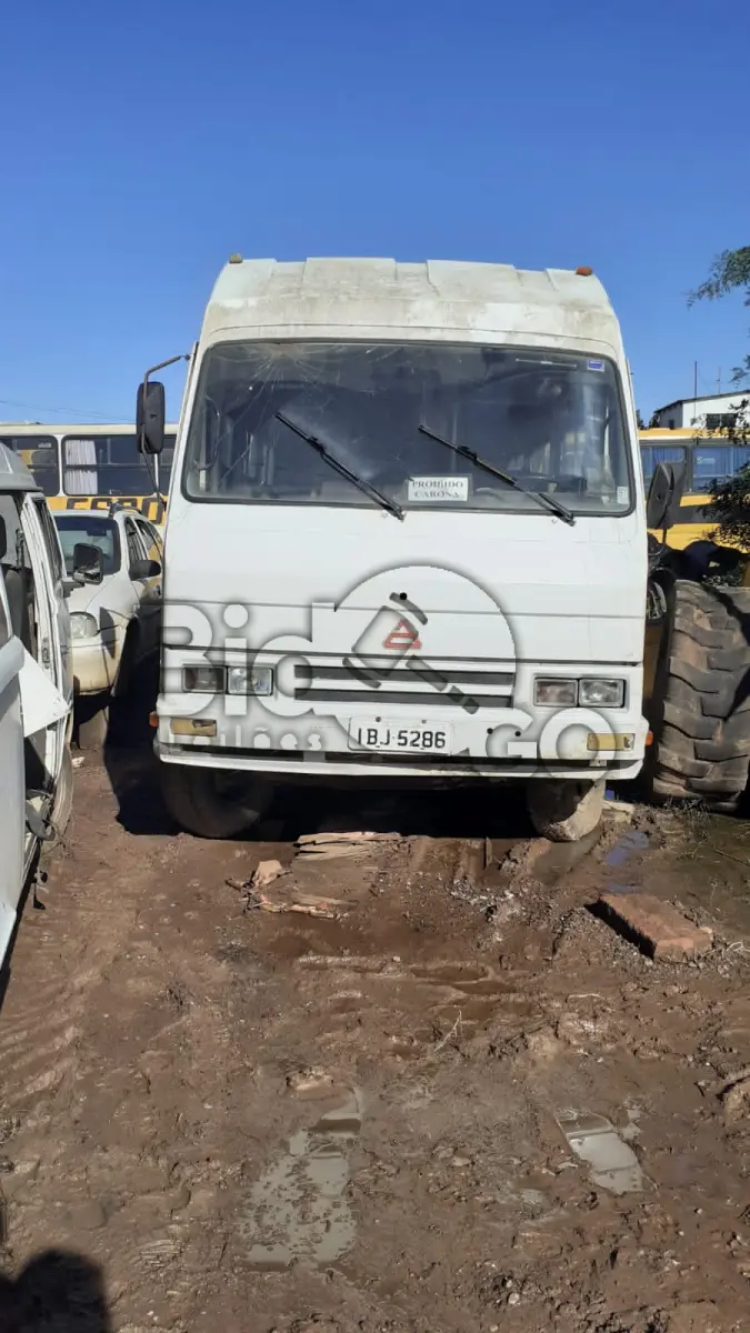 LOTE 007 - MICROONIBUS AGRALE ULTRAVAN, PLACA: IBJ5286 ANO/MODELO 1993/1994