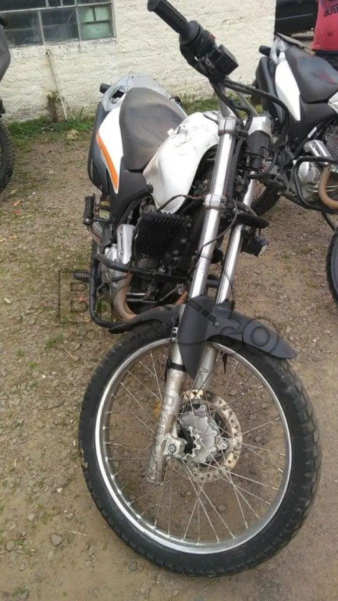 LOTE 024 - Motocicleta HONDA/XRE 300, Ano/modelo: 2012/2012