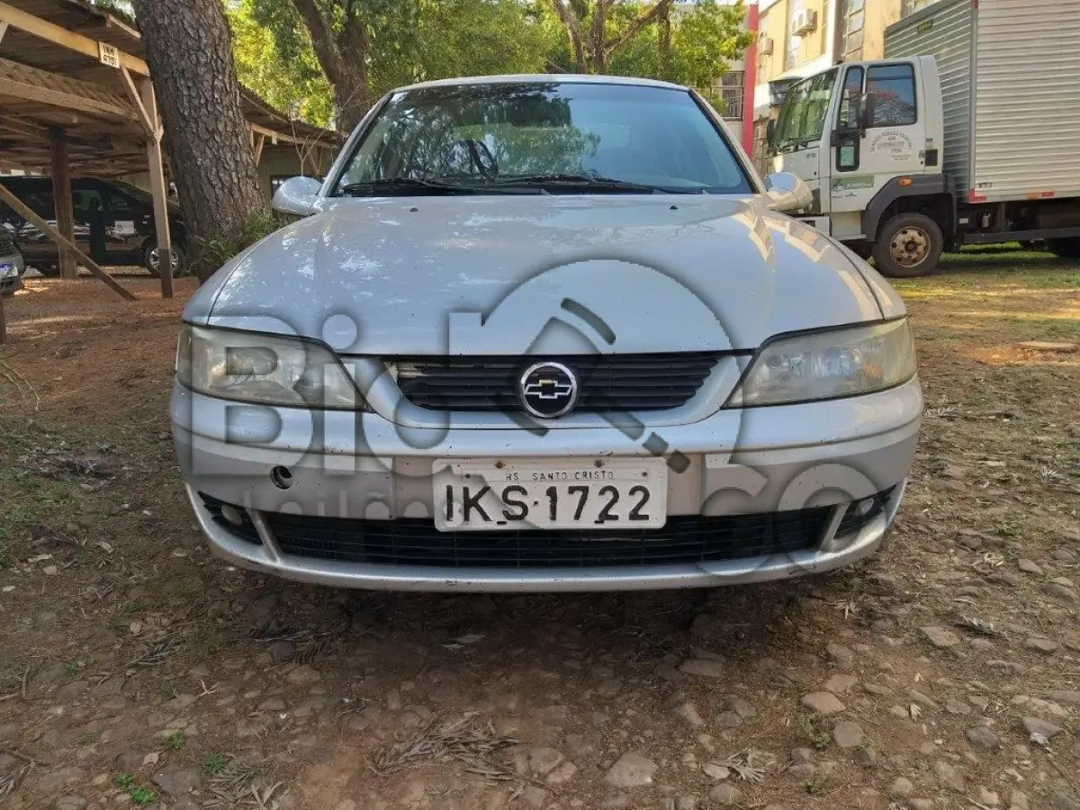 LOTE 006 - AUTOMÓVEL GM VECTRA GLS - ANO/MODELO 2002