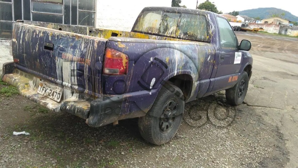 LOTE 009 - Caminhonete GM/S10, Ano/modelo: 1996/1996