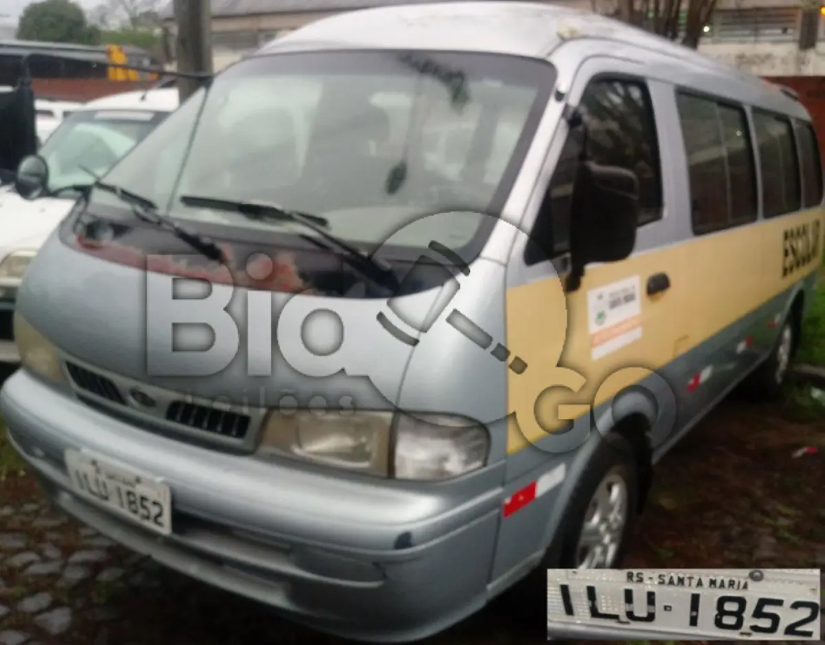 LOTE 001 - Microônibus I/KIA BESTA GS GRAND, Ano/modelo: 2004/2004