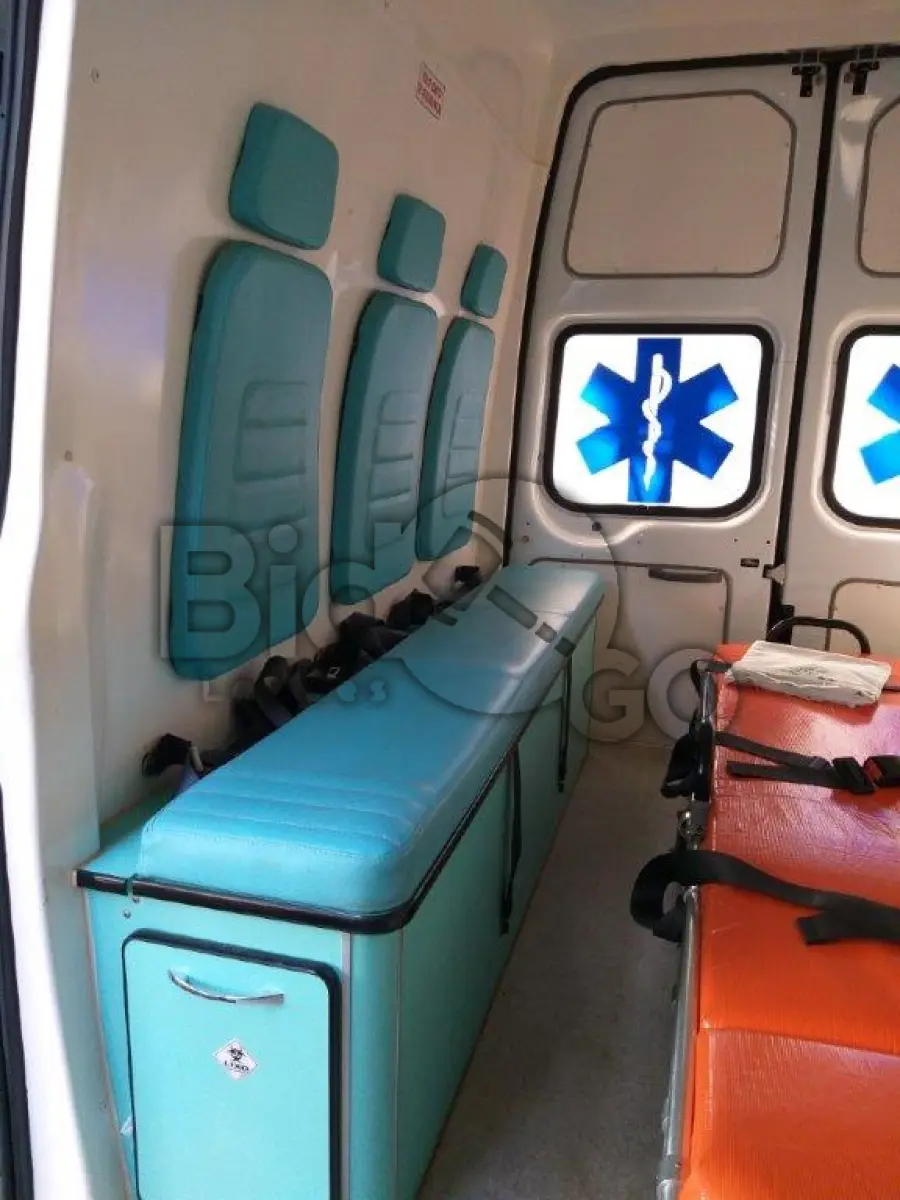 LOTE 007 - AMBULÂNCIA FORD TRANSIT TCA AMB - ANO/MODELO 2012 -