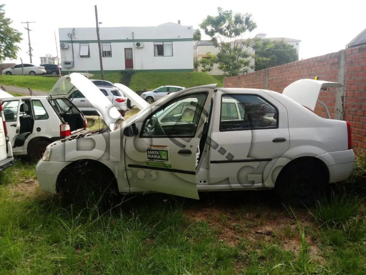 LOTE 002 - Automóvel RENAULT/LOGAN EXP 16, Ano/modelo: 2010/2010