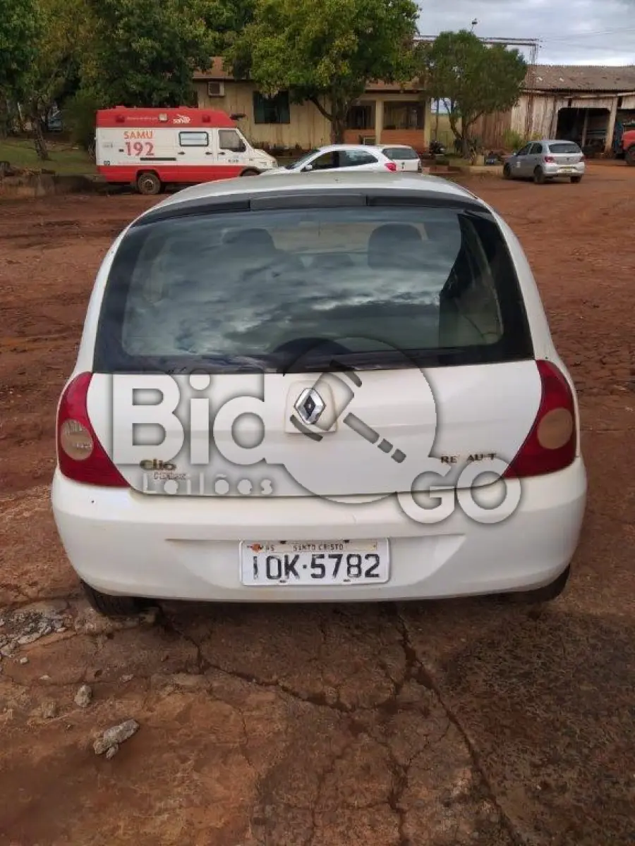 LOTE 002 - RENAULT CLIO - ANO 2007