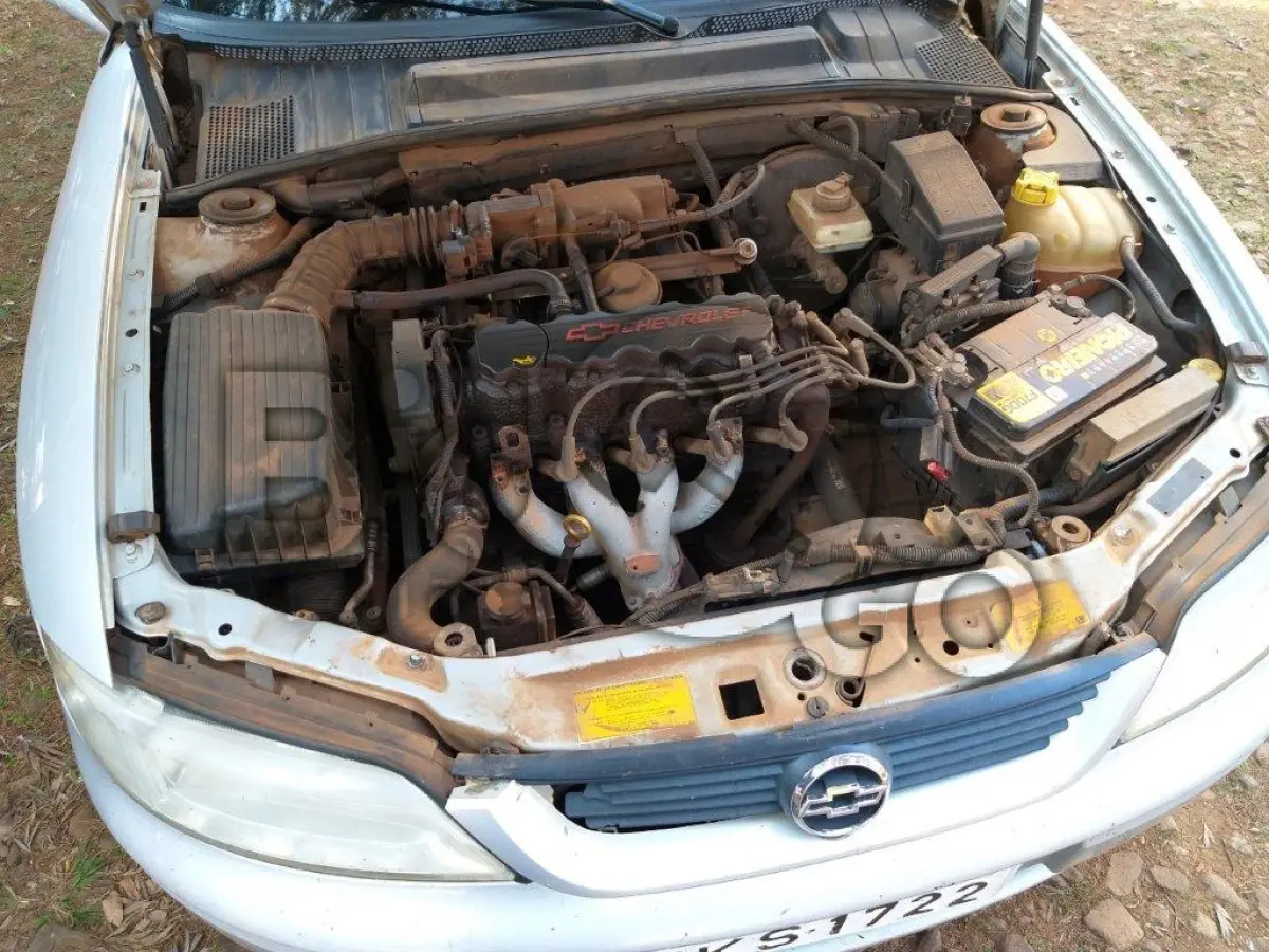 LOTE 006 - AUTOMÓVEL GM VECTRA GLS - ANO/MODELO 2002