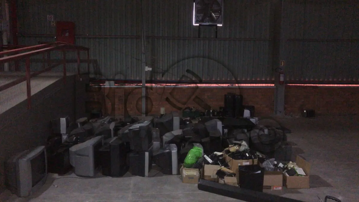 LOTE 007 - Equipamentos Eletroeletrônicos