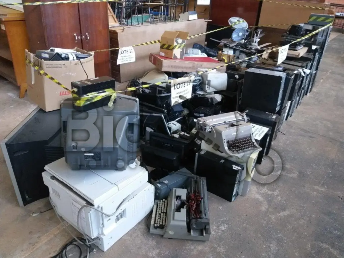 LOTE 012 - DIVERSOS EQUIPAMENTOS DE INFORMÁRTICA