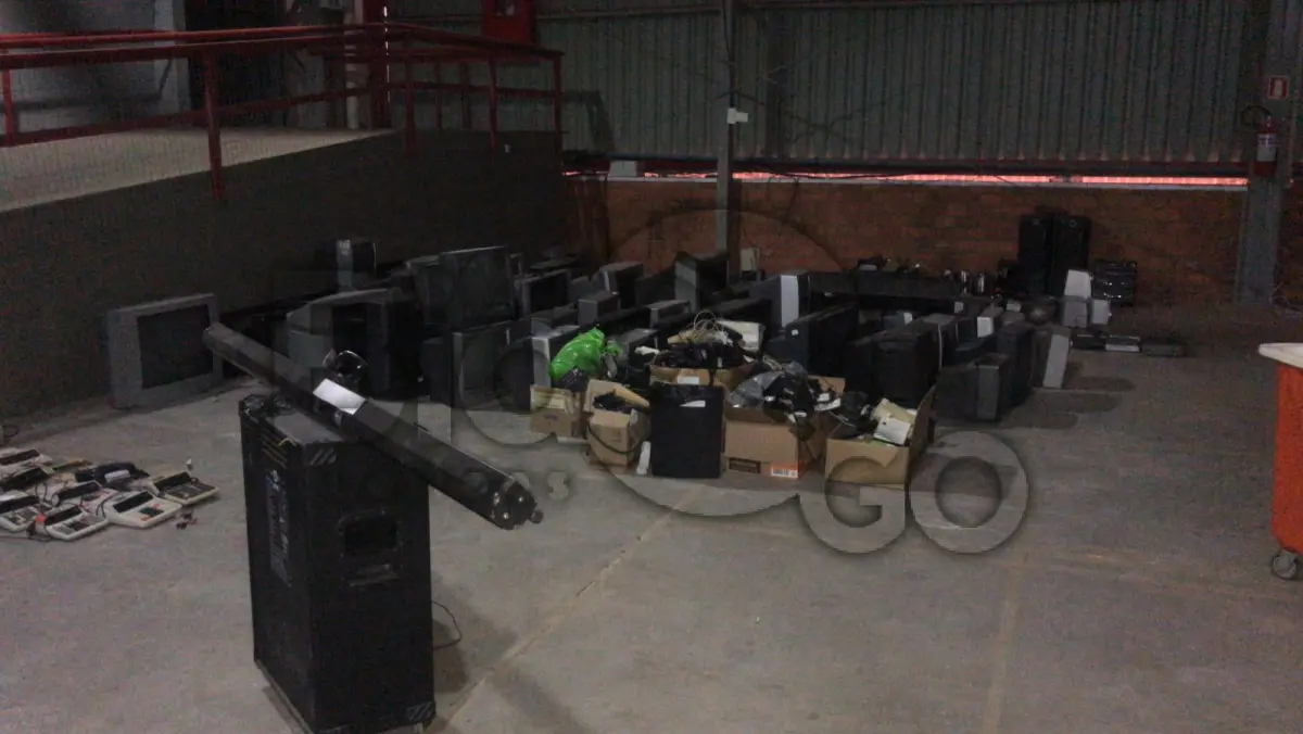 LOTE 007 - Equipamentos Eletroeletrônicos