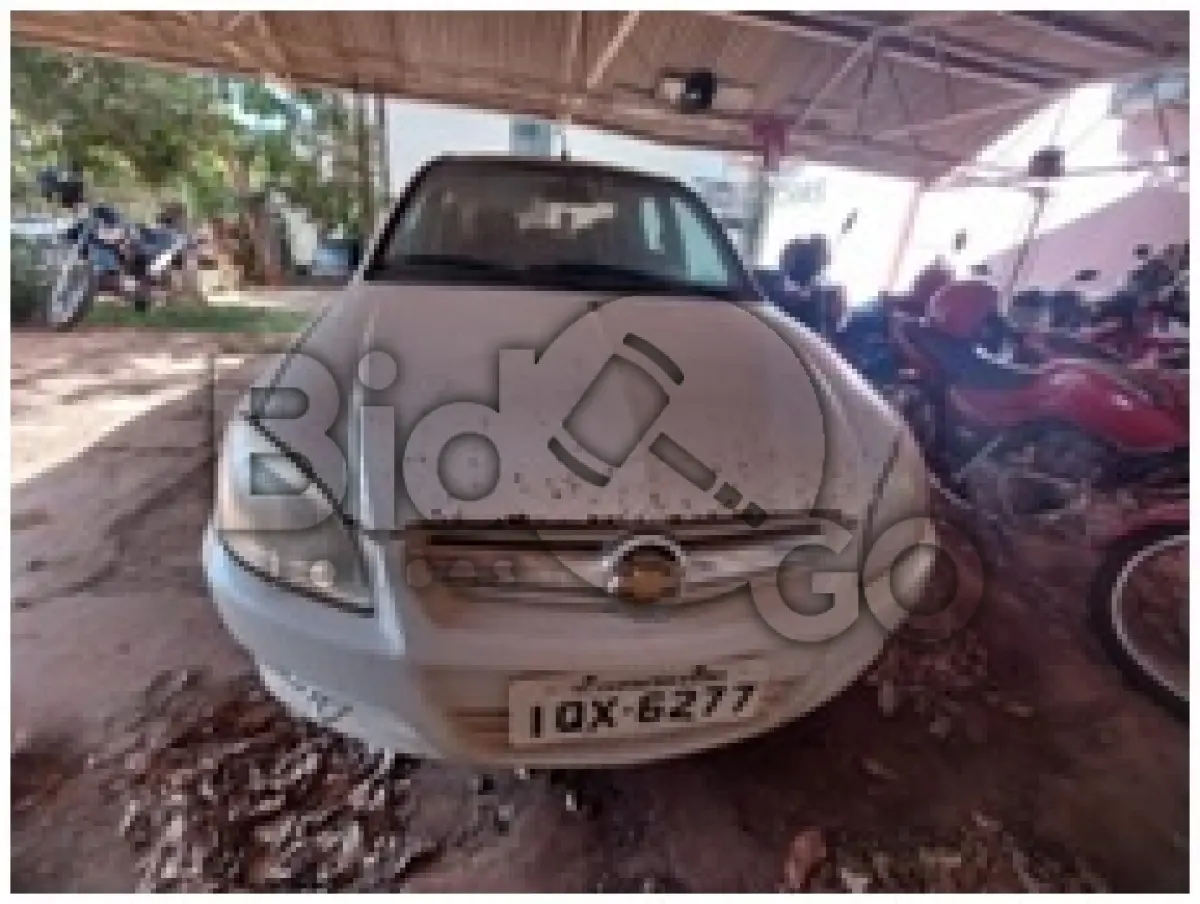LOTE 008 - Automóvel GM/PRISMA MAXX, Ano/modelo: 2010/2011