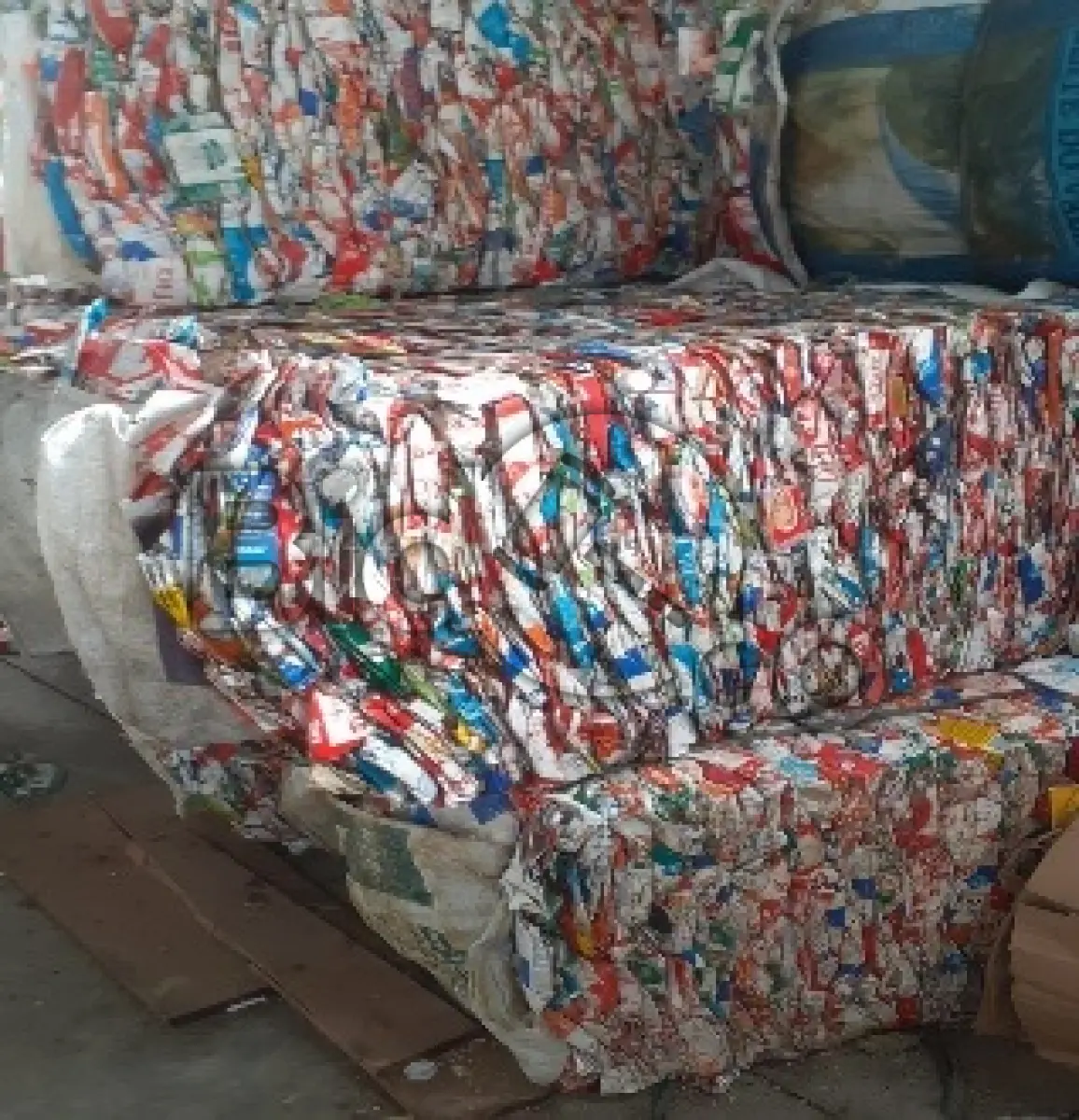 LOTE 011 - TETRA PAK (FARDOS) 11.000kg