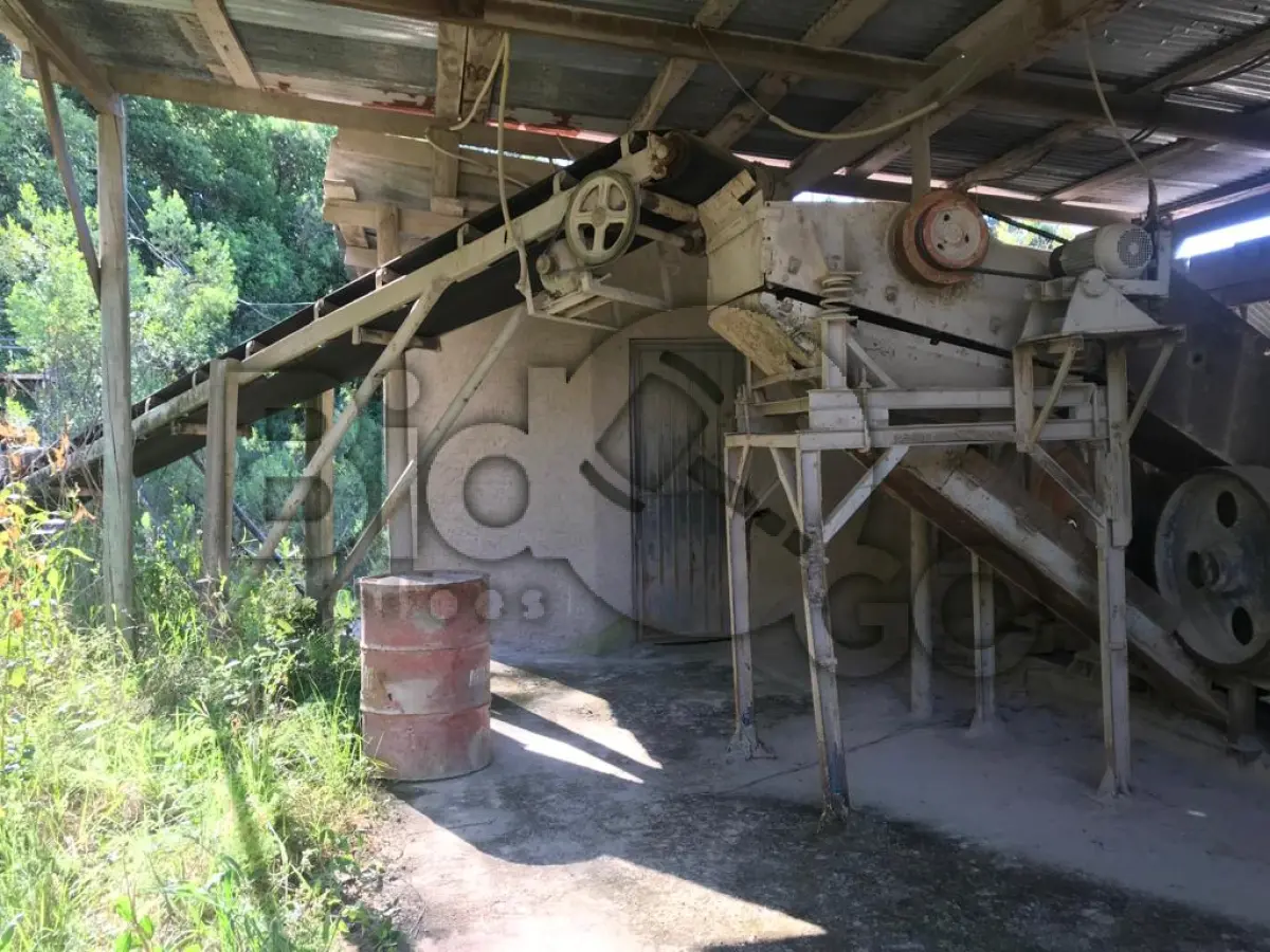 LOTE 014 - Britador