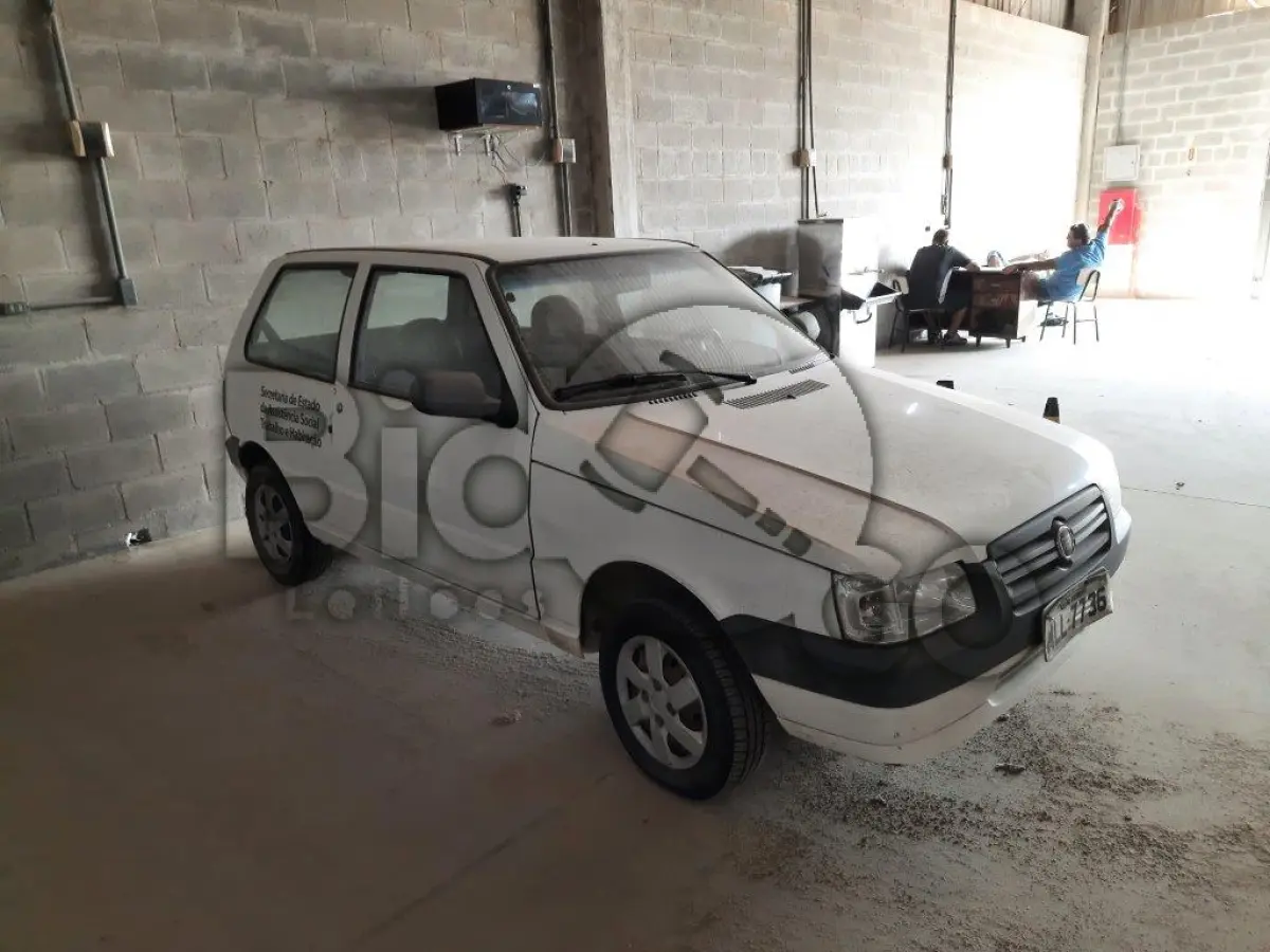LOTE 001 - AUTOMÓVEL FIAT/UNO MILLE ECONOMY, Fabricação/Modelo, 2013/2013