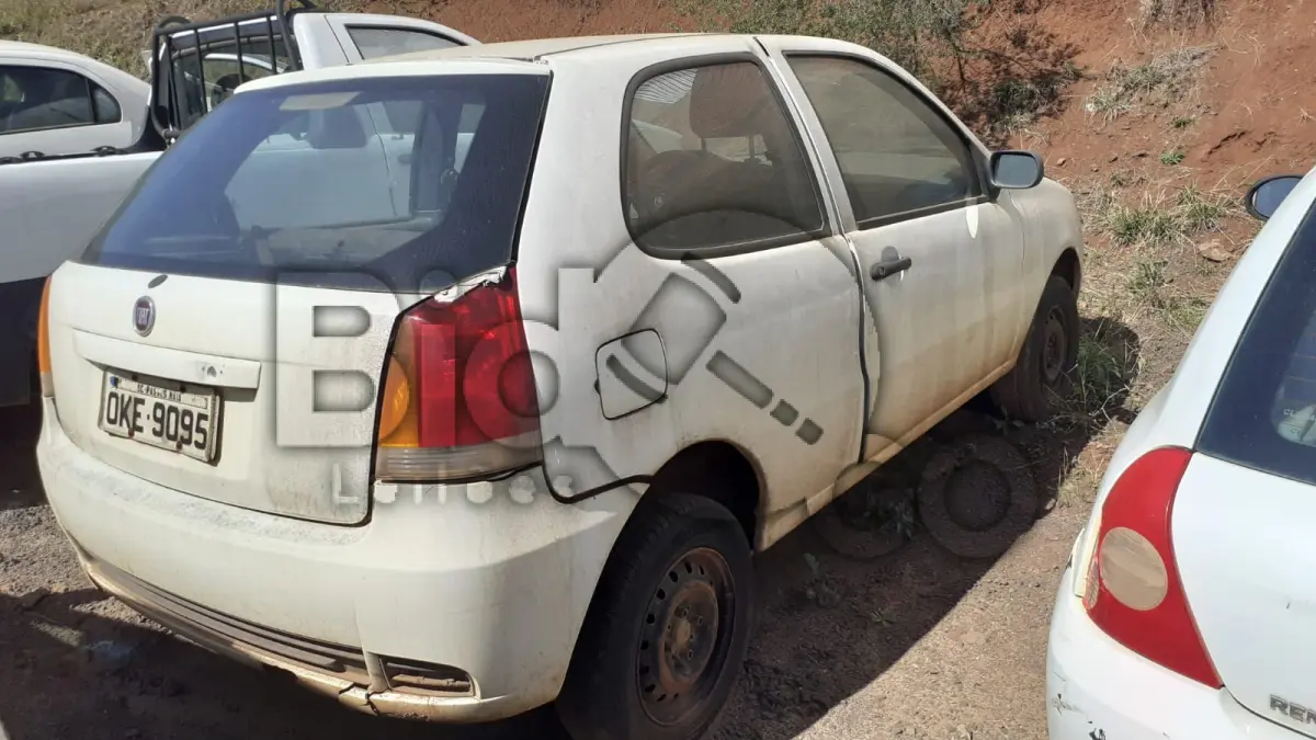 LOTE 016 - AUTOMOVEL FIAT/PALIO FIREFabricação/Modelo: 2014/2015, Combustível: 