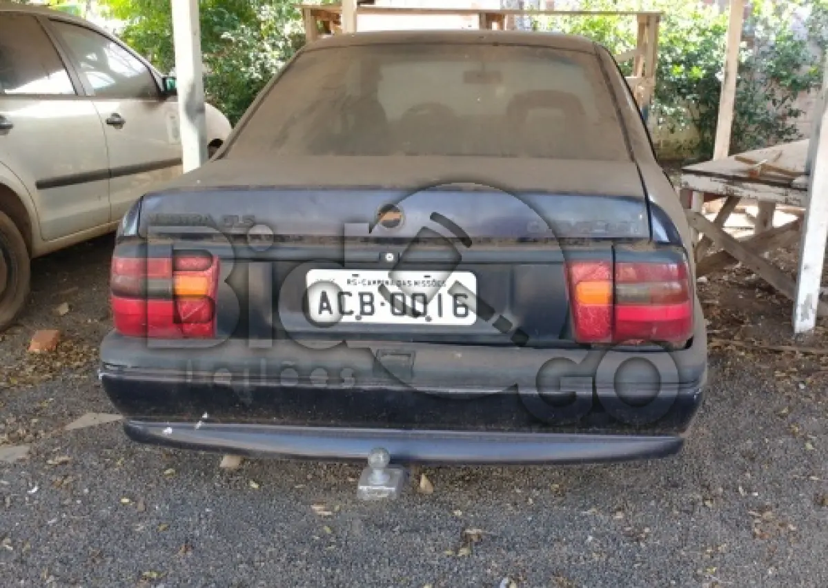 LOTE 001 - Automóvel GM/VECTRA GLS, Ano/modelo: 1995/1995