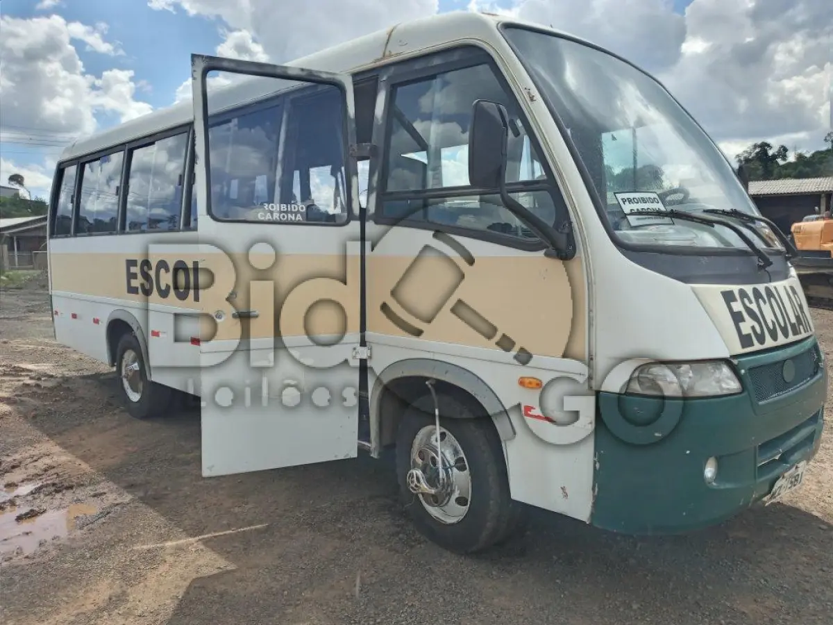 LOTE 005 - Microonibus, marca Marcopolo Volare A8 on, ano e modelo 2002