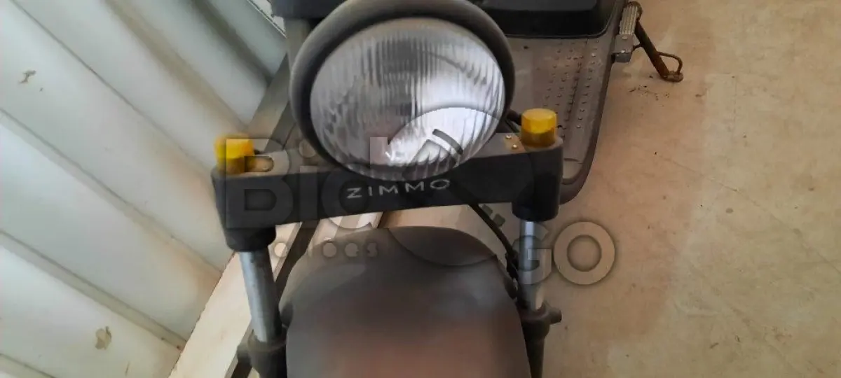 LOTE 017 - 01(um) patinete elétrico Zimmo preto