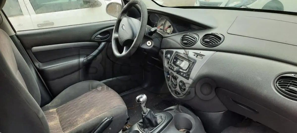LOTE 002 - AUTOMOVEL I/FORD FOCUS 2.0L FC Fabricação/Modelo: 2005/2006
