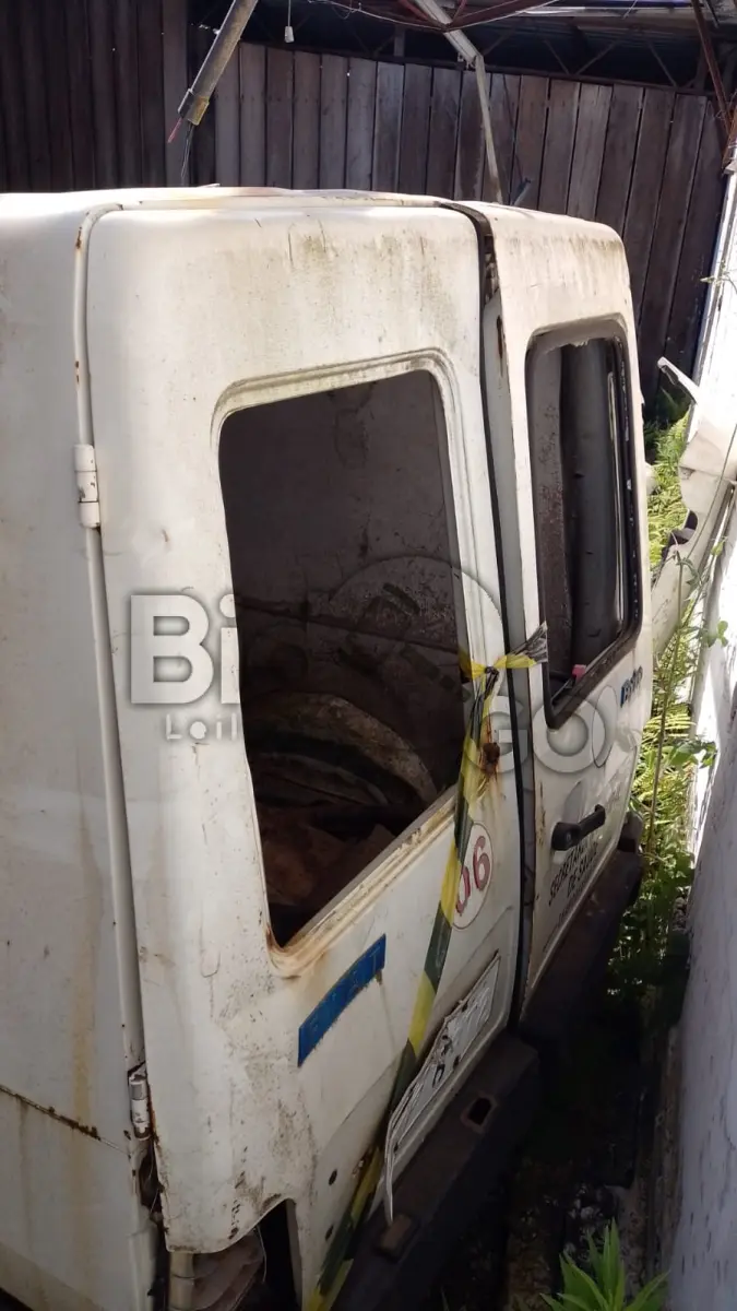 LOTE 010 - Fiat, MOD. Fiorino furgão, ano 2002